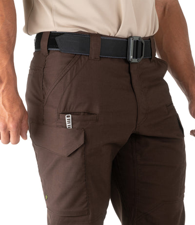 Men's V2 Tactical Pants / Kodiak Brown