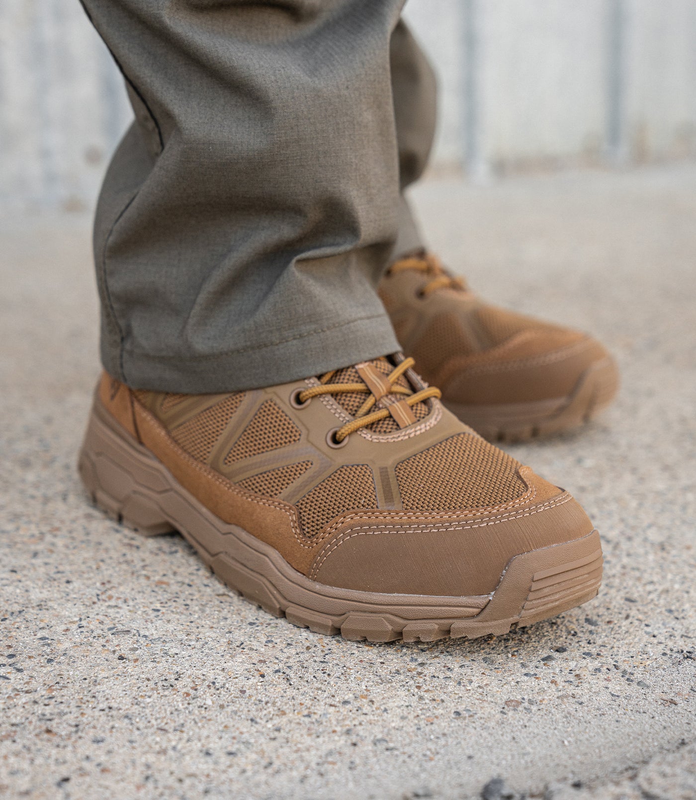 Lifestyle Photo of Men's 7" Operator Boot in Coyote