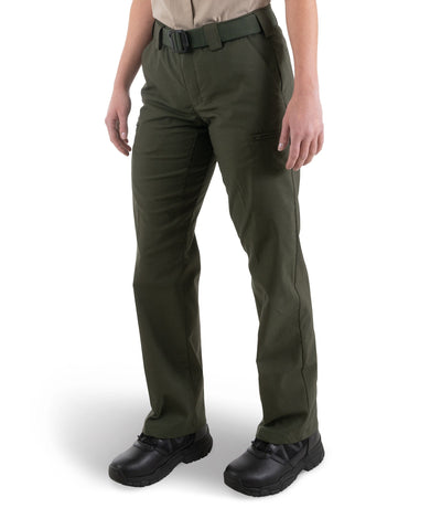 Side of Women's V2 Pro Duty 6 Pocket Pant in OD Green